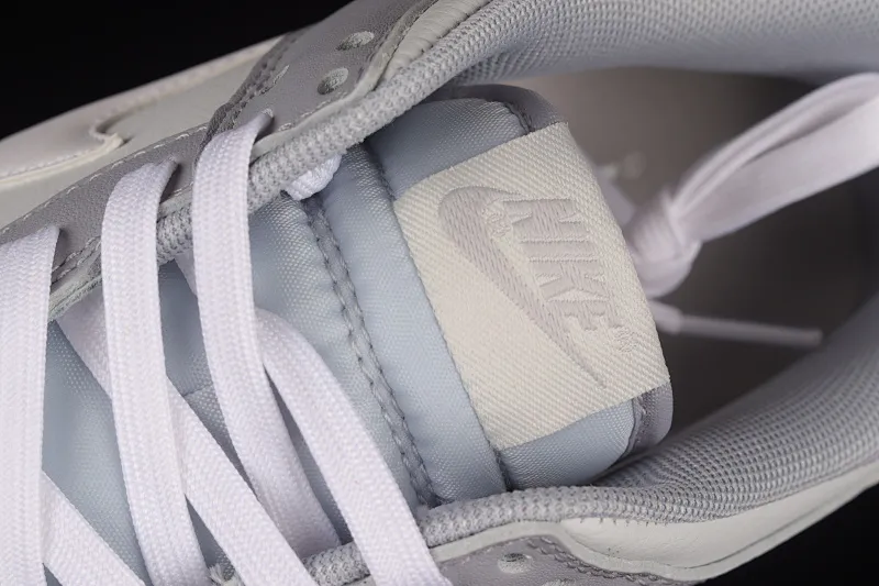 All categories Nk SB Dunk series Nk SB Dunk Low low-top sneakers J version Nk Dunk Low Retro "Grey White" cool gray color SB smashed backboard fashion casual sneakers DJ6188-001